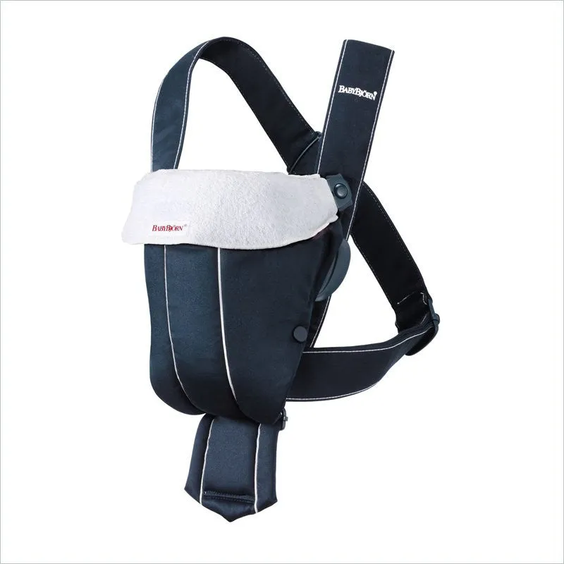 BABYBJORN 2-Pack Bib for Baby Carrier in Black