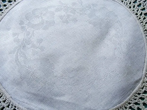 BEAUTIFUL Antique Large Doily Center Piece Intricate Hand Crochet Lace and Pansies Damask Irish Linen Center Fine Vintage Linens