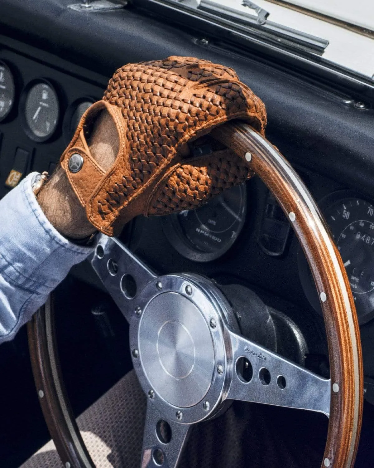 BESPOKE - Peccary Leather Driving Gloves - Cork/Tan