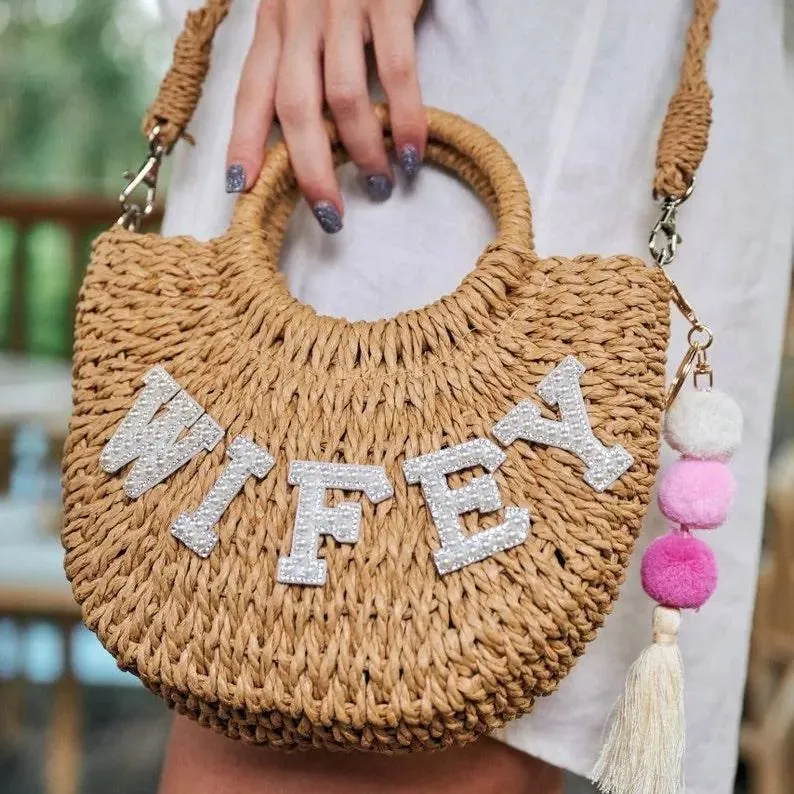 Bridal Pearl Handbag Personalized Gift For Bride Shoulder Straw Bag Beach Bag for Bride Wifey Straw Bag Gift For Wife Custom Bag for Bride
