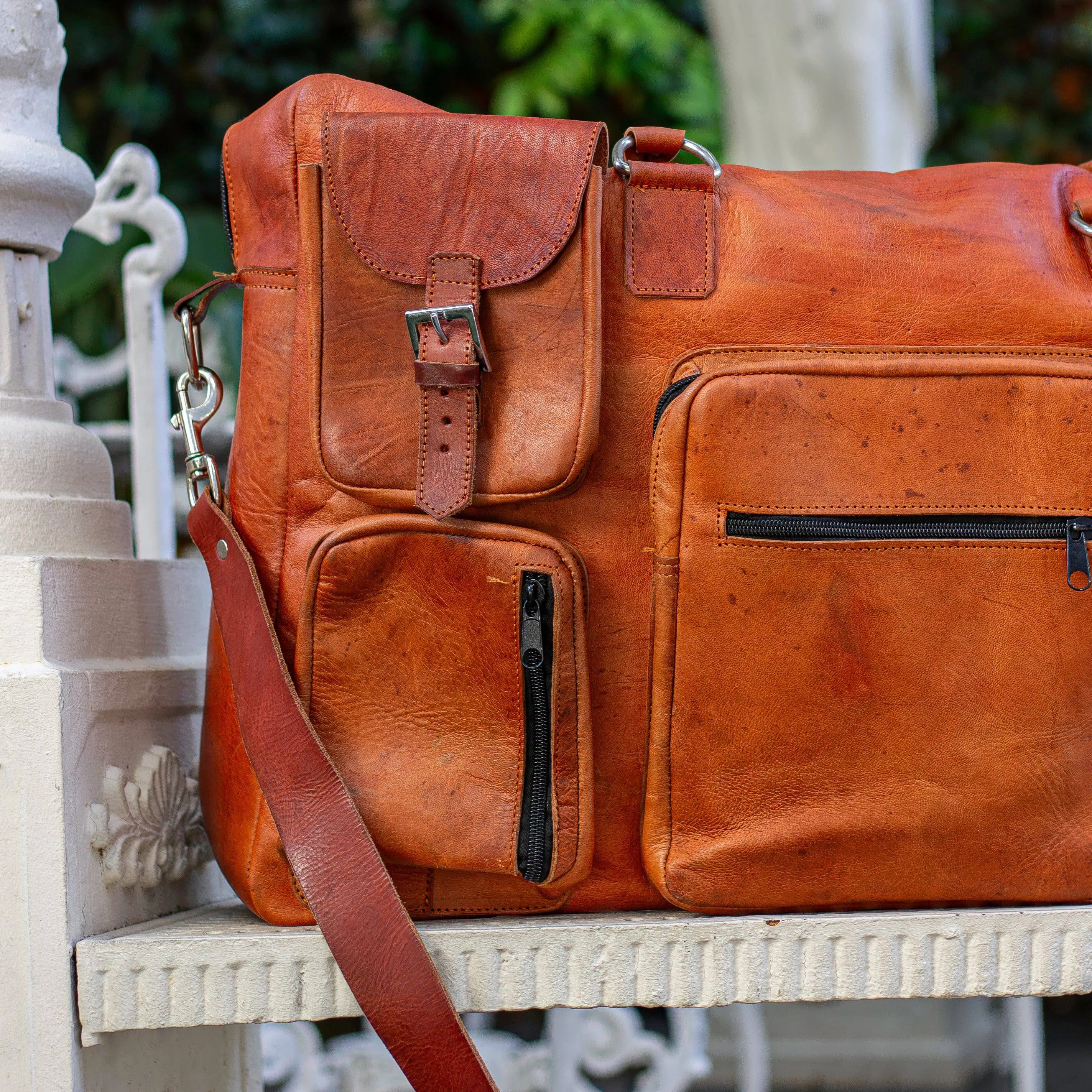 Coogan Vintage-Style Leather Suitcase