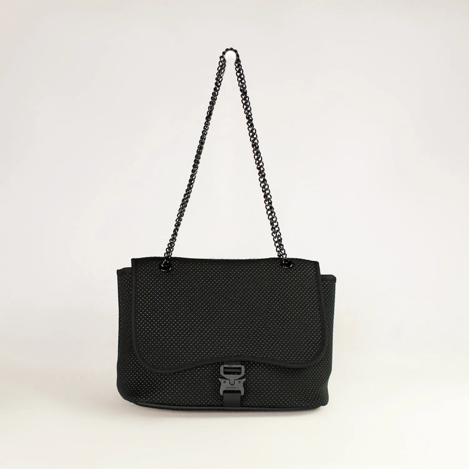 FLAP CROSSBODY   EVERYDAY TOTE - BLACK