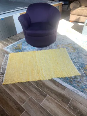 Luxurious Alpaca Rug in Sunflower Yellow
