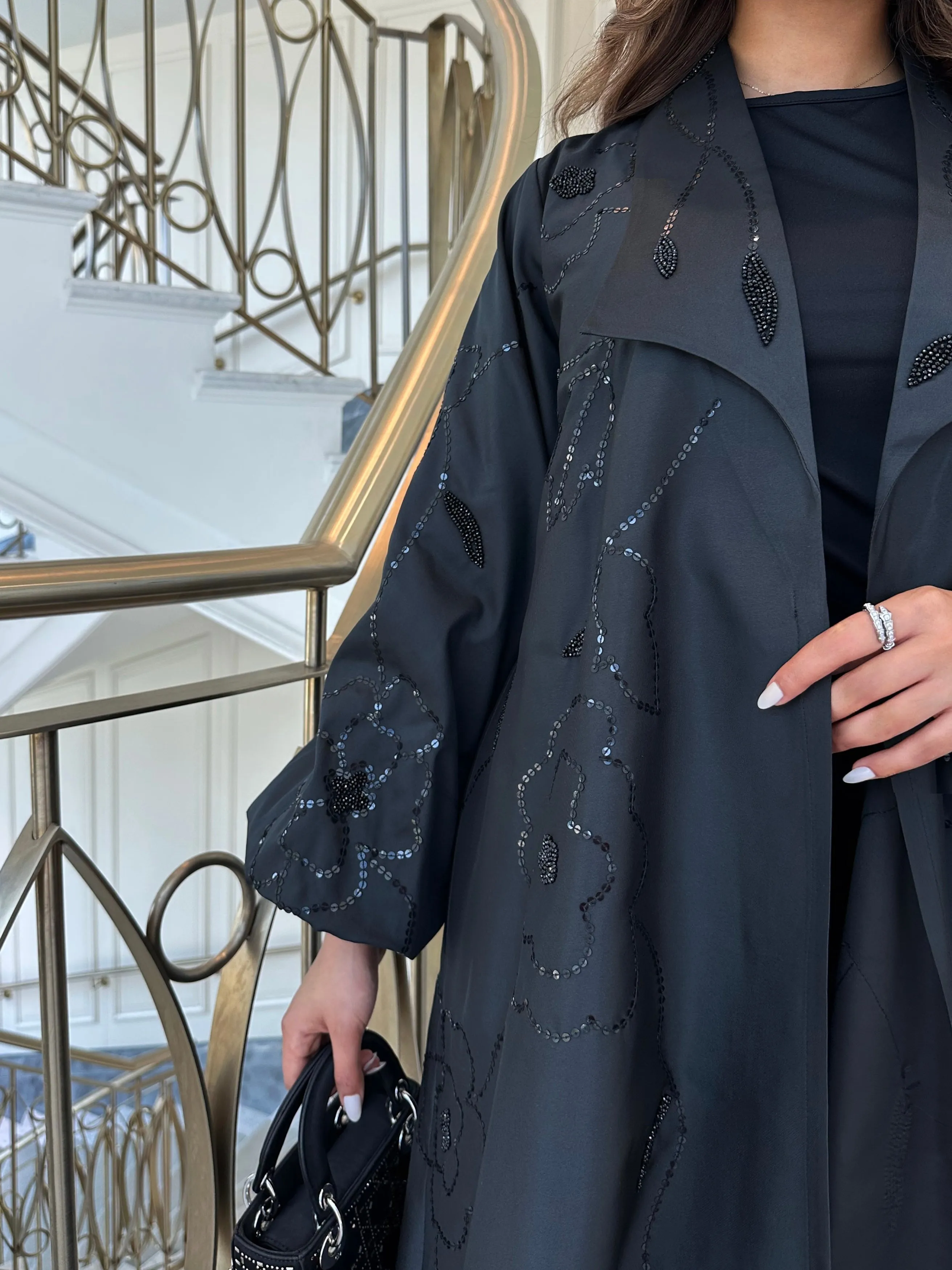 LUXURIOUS BLACK ABAYA #454