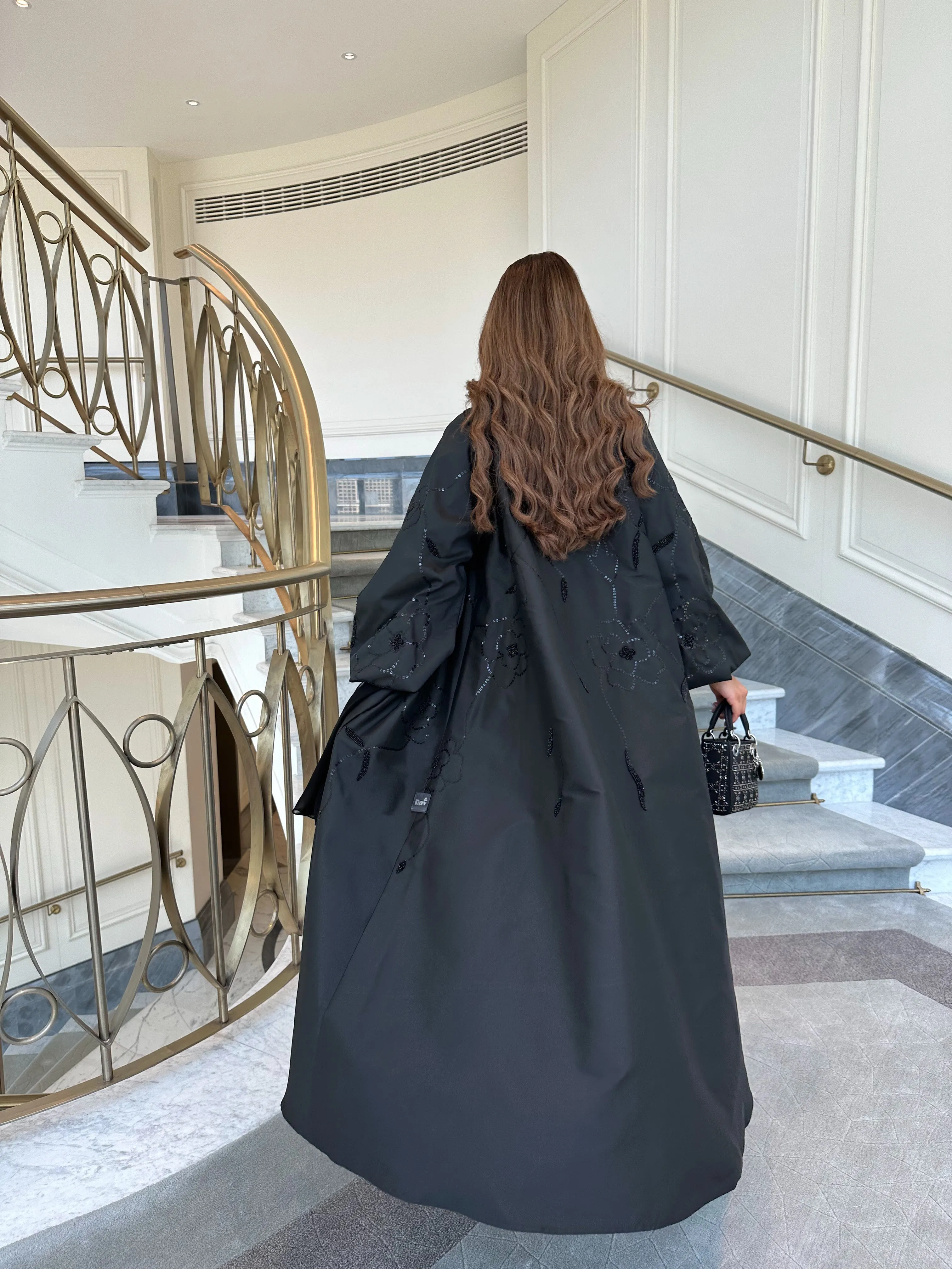 LUXURIOUS BLACK ABAYA #454