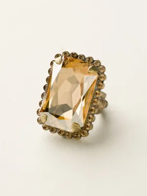 Luxurious Emerald-Cut Cocktail Ring - RBT69AGNT