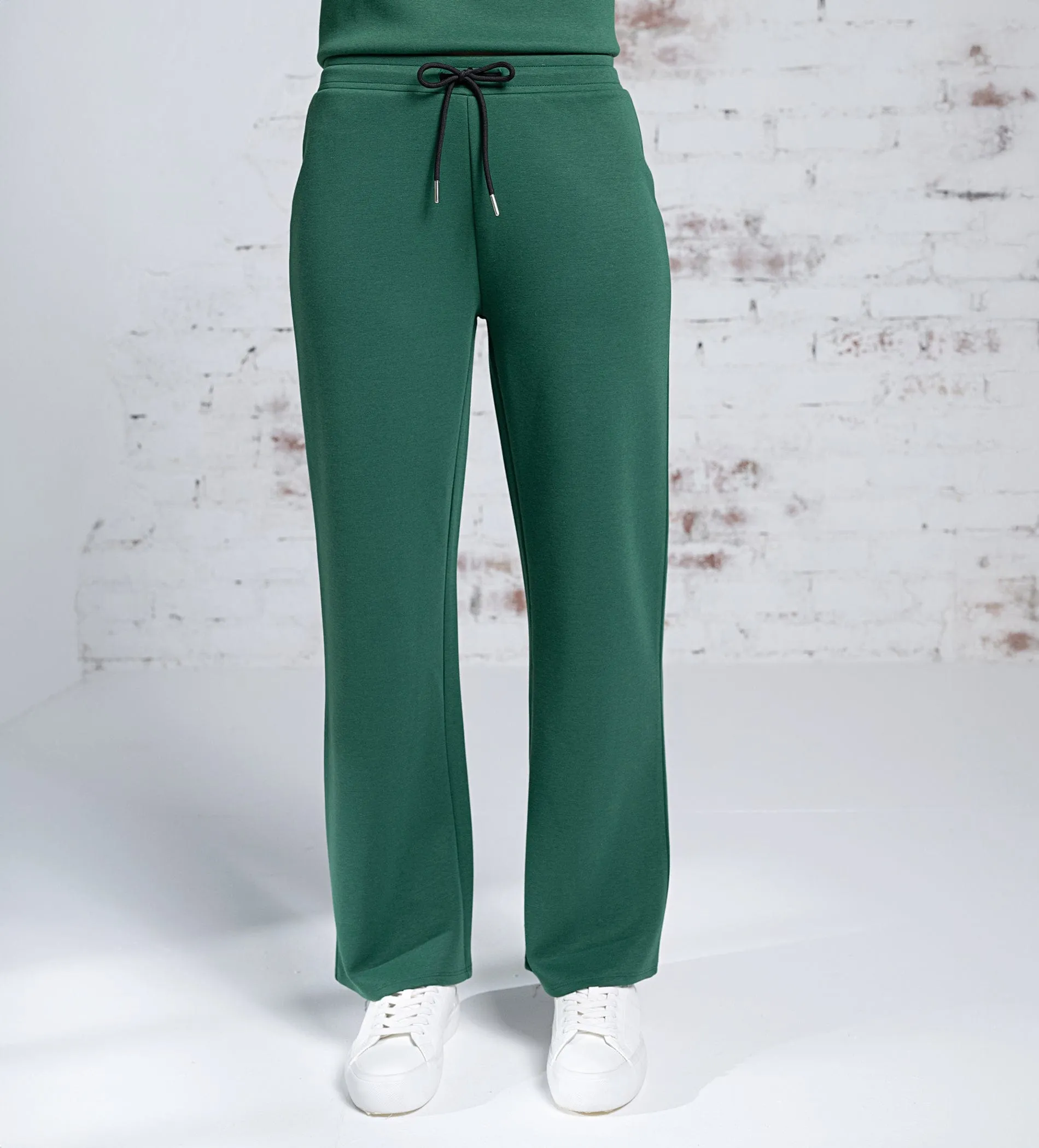 Luxurious emerald green Scuba Trackpant