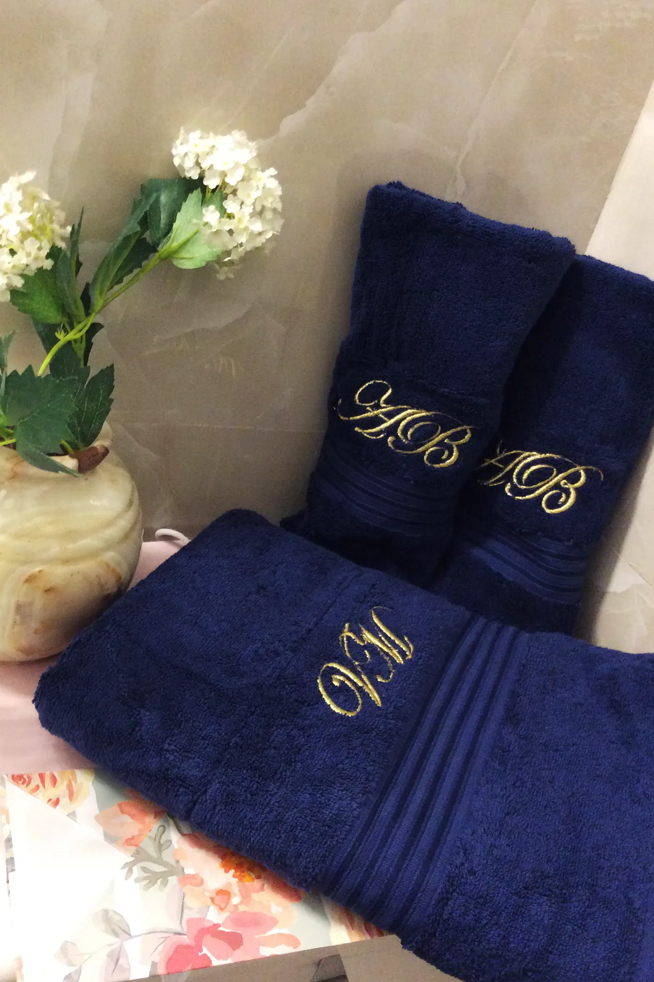 Luxurious Navy Towel Set