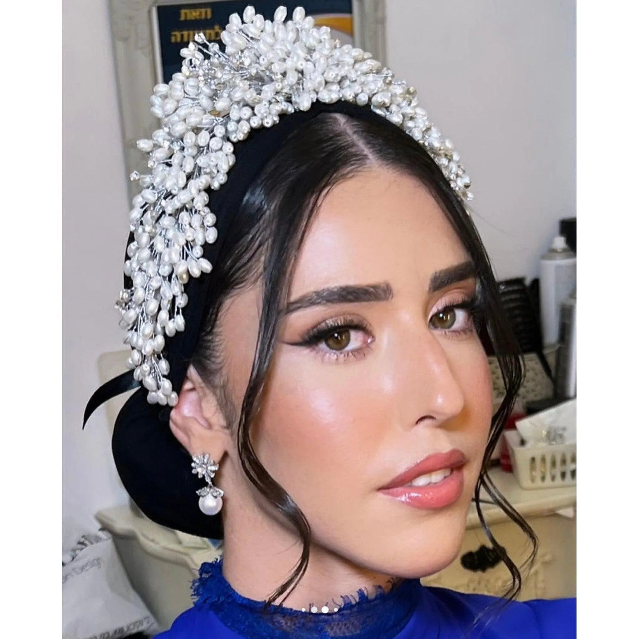 Luxurious Pearl & Crystals Headpiece