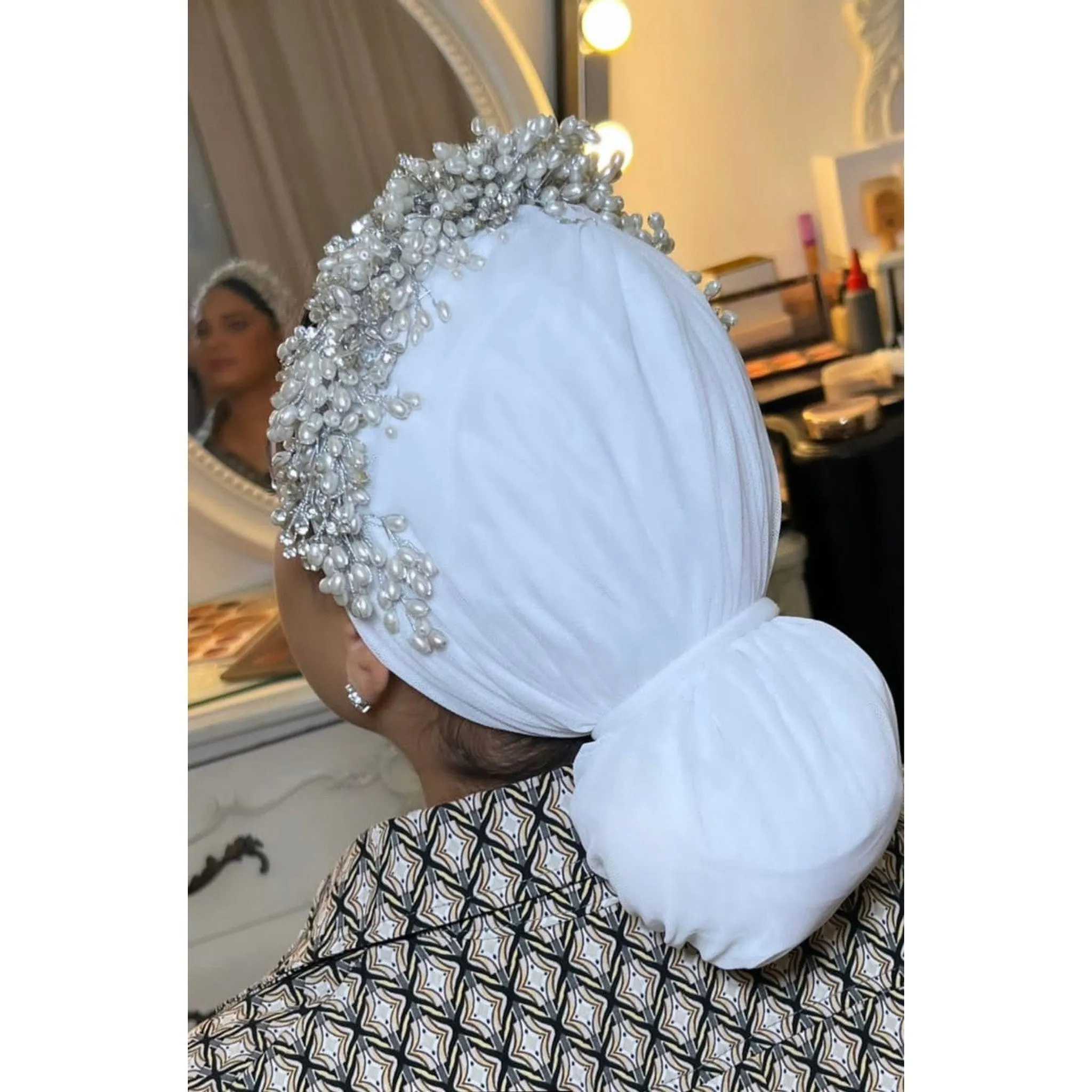 Luxurious Pearl & Crystals Headpiece