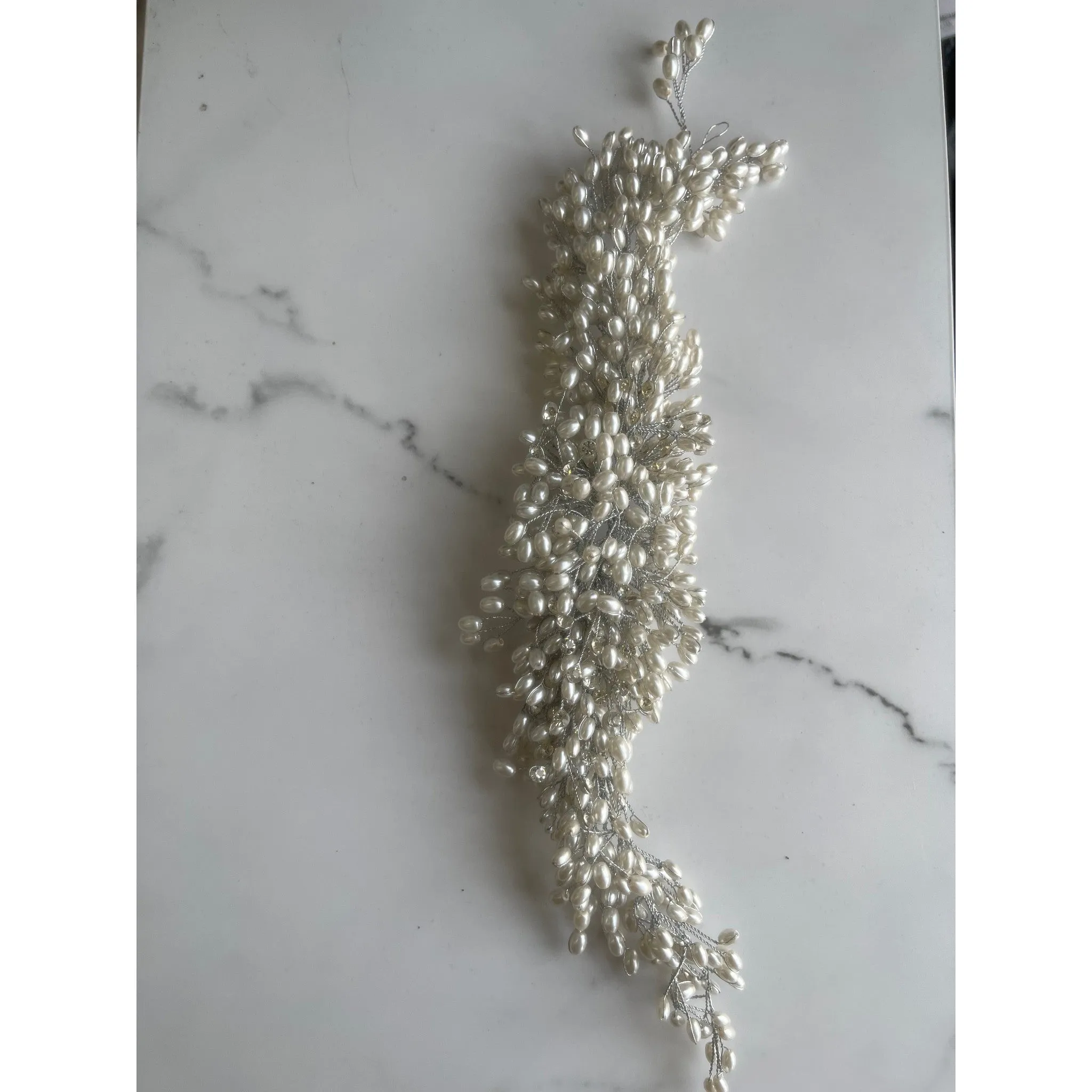 Luxurious Pearl & Crystals Headpiece