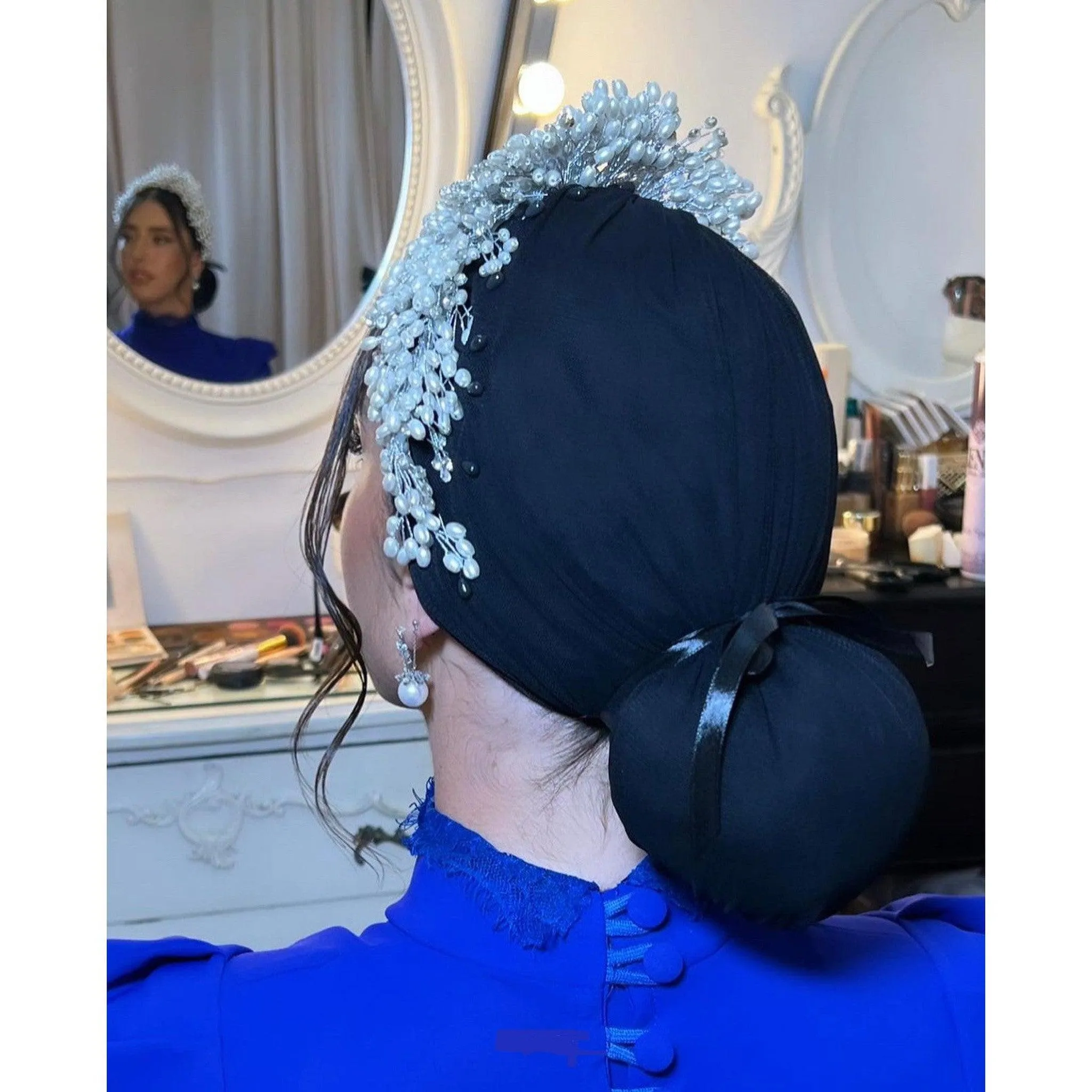 Luxurious Pearl & Crystals Headpiece