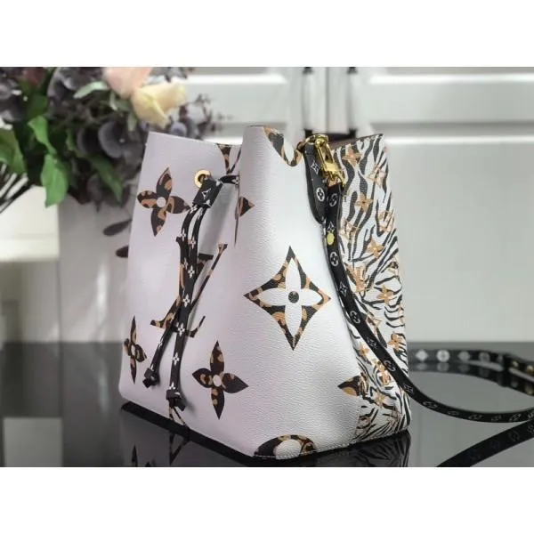 Néonoé Bucket Bag In Animal Print Monogram M44679 White 2019