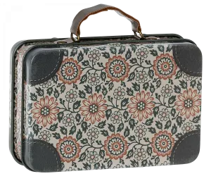 Small suitcase, Asta