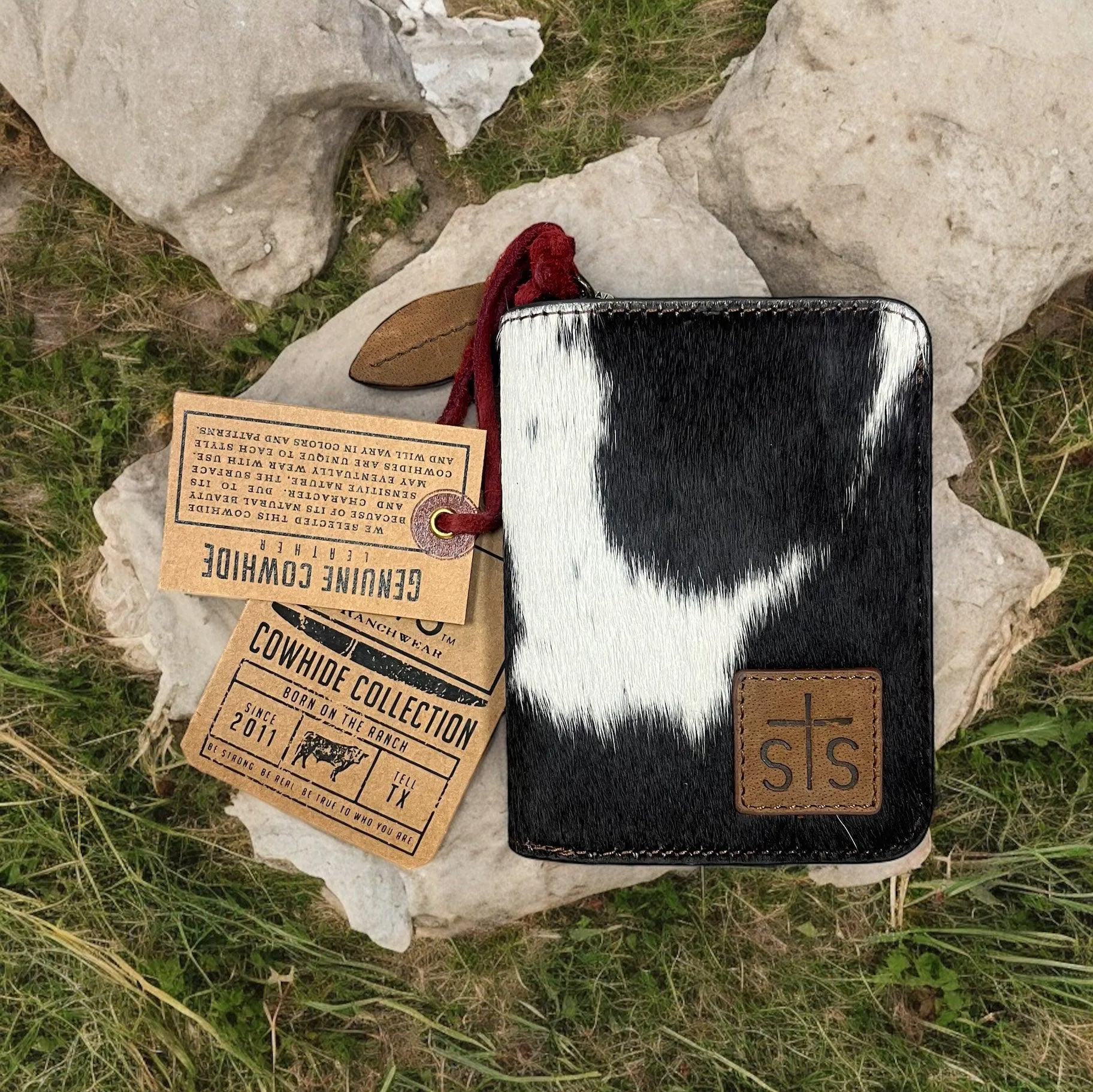 STS Ranchwear Women's Cowhide Hair-on Soni Leather Bi-Fold Wallet STS60378