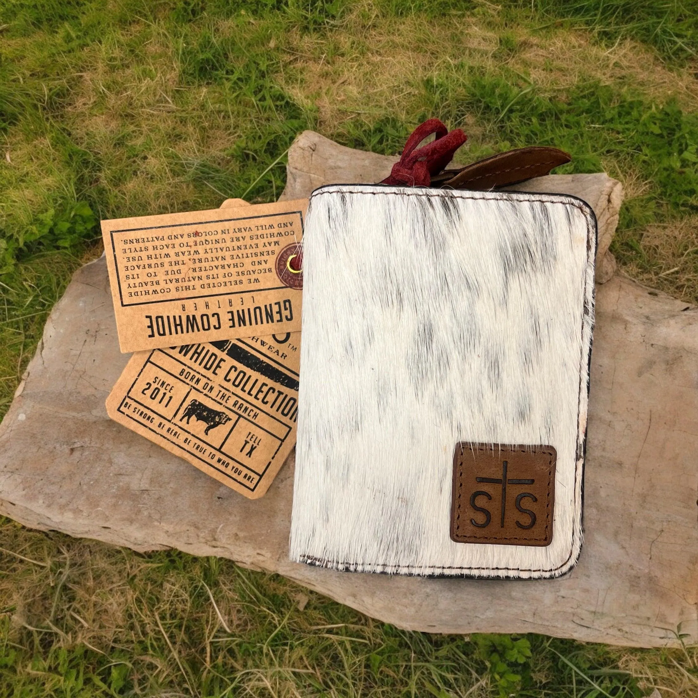 STS Ranchwear Women's Cowhide Hair-on Soni Leather Bi-Fold Wallet STS60378