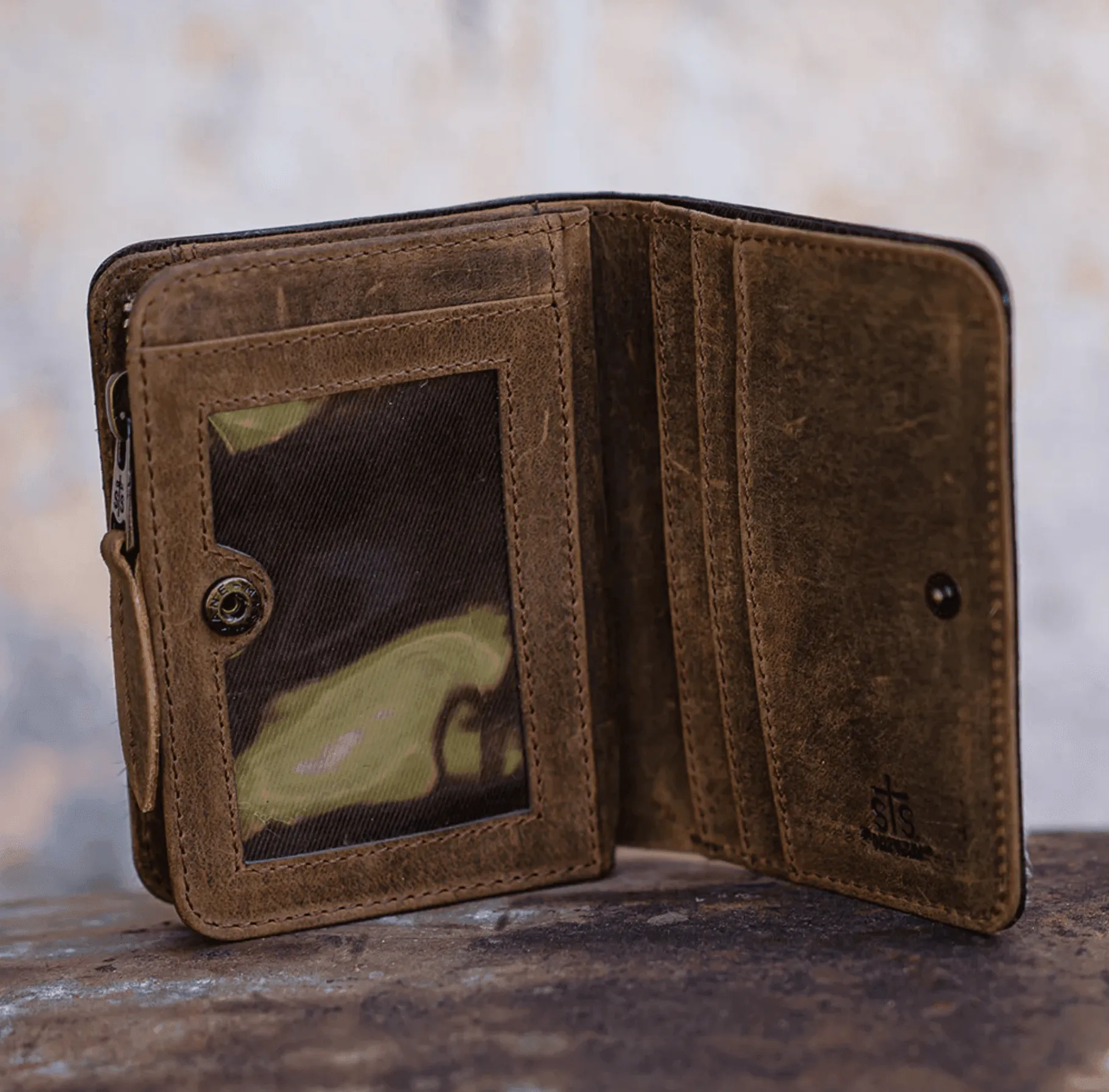 STS Ranchwear Women's Cowhide Hair-on Soni Leather Bi-Fold Wallet STS60378
