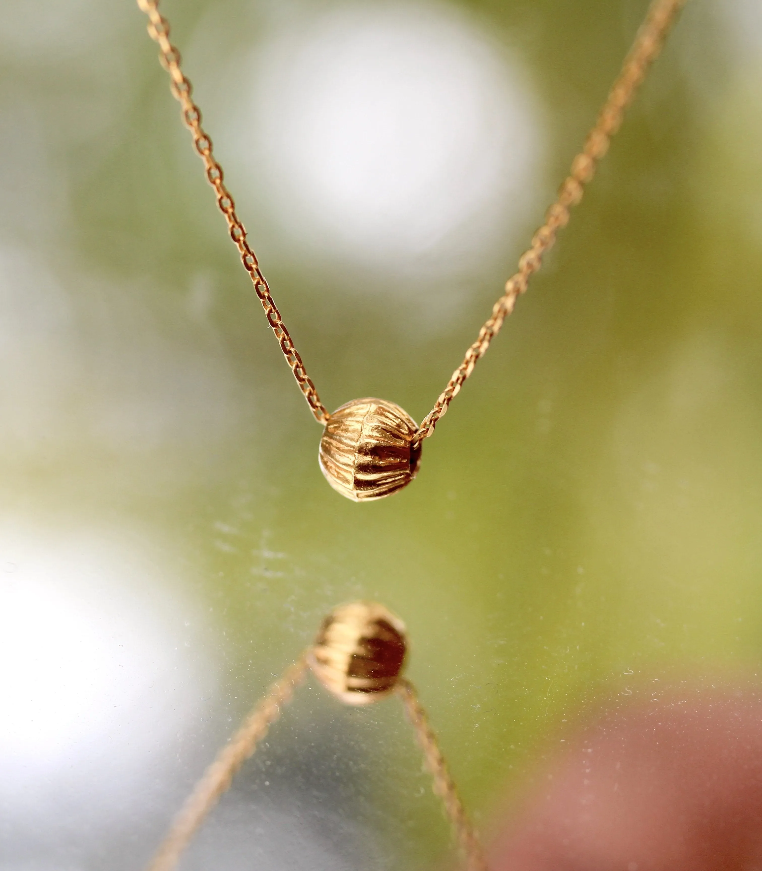 The Daligan Minimalist Chain Pendant Necklace In Gold Filigree