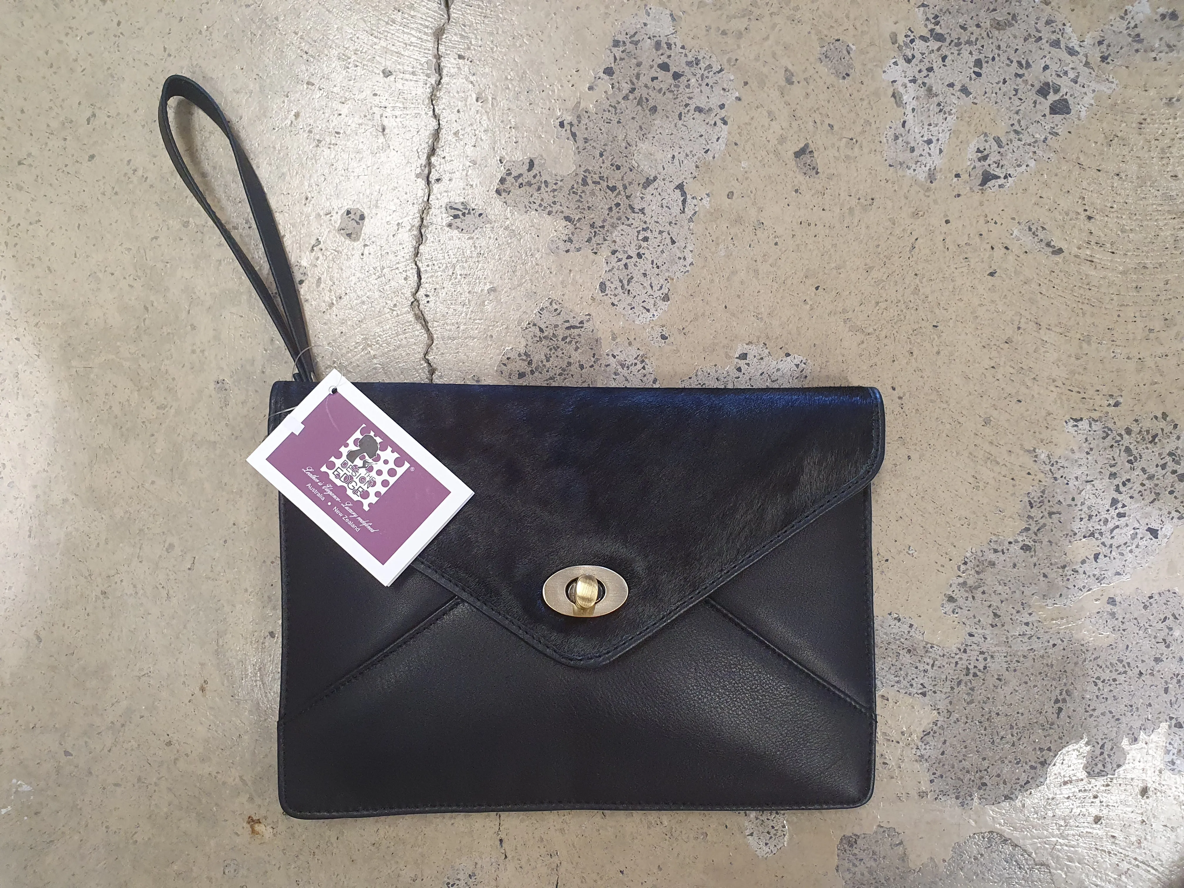 The Design Edge Envelope Cowhide Clutch – Vienna