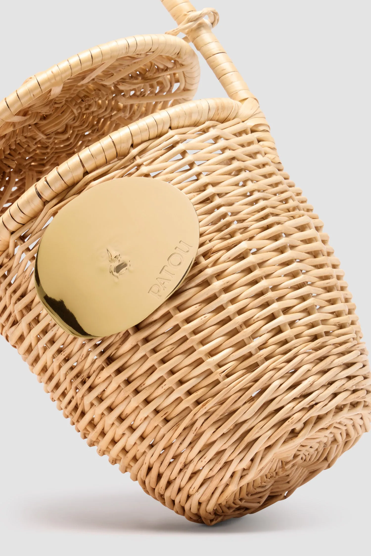 Wicker bucket bag