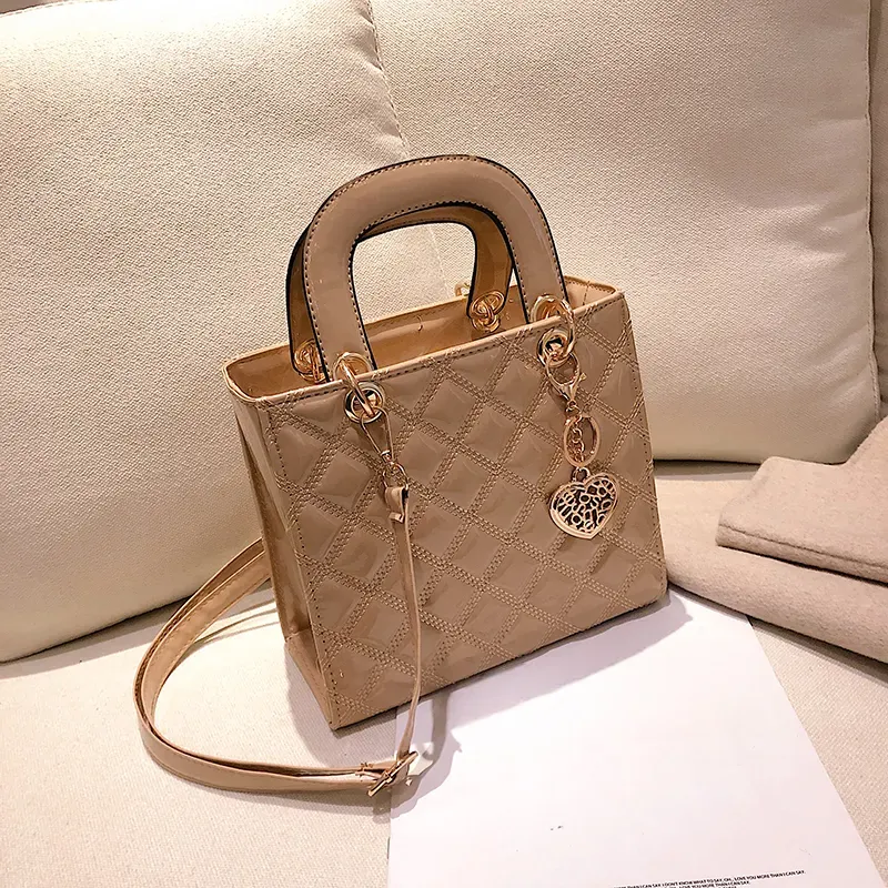 Women Handbag Classic Square Totes Hand Bag Luxury Brand Women Bags Bright Leather Shoulder Bags For Women and ladyes.