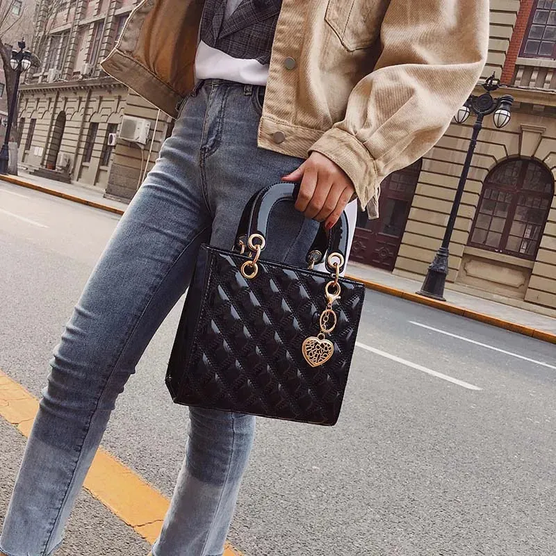 Women Handbag Classic Square Totes Hand Bag Luxury Brand Women Bags Bright Leather Shoulder Bags For Women and ladyes.